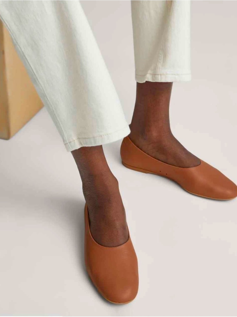 Everlane The Day Glove Brown Slip-On Leather Ballet Flats, 9.5 - Picture 5 of 5